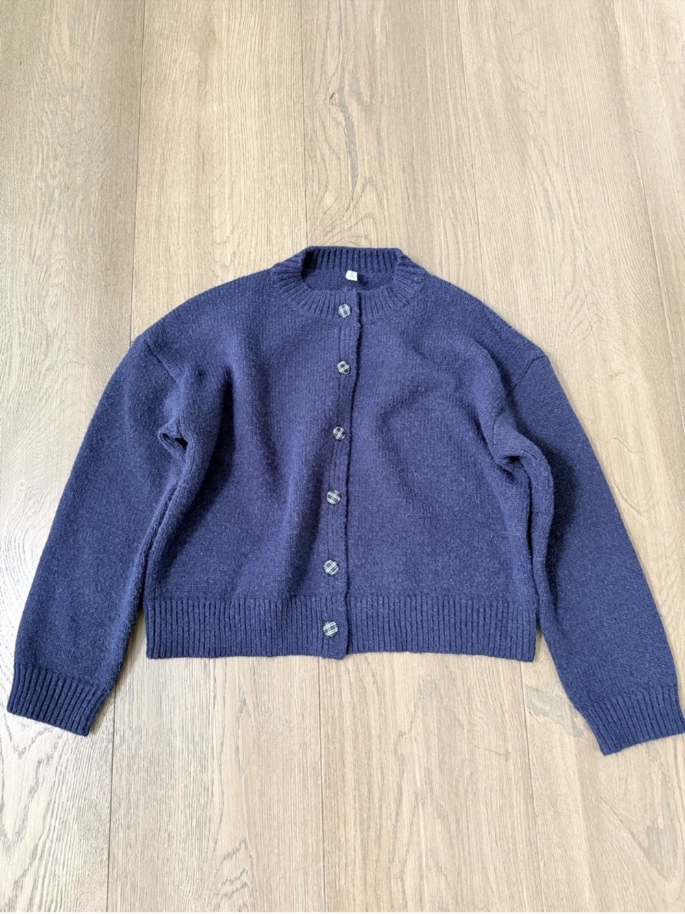 Wishlist Navy Blue Plaid Button Crew Neck Cardigan Sweater Medium - Picture 2 of 9